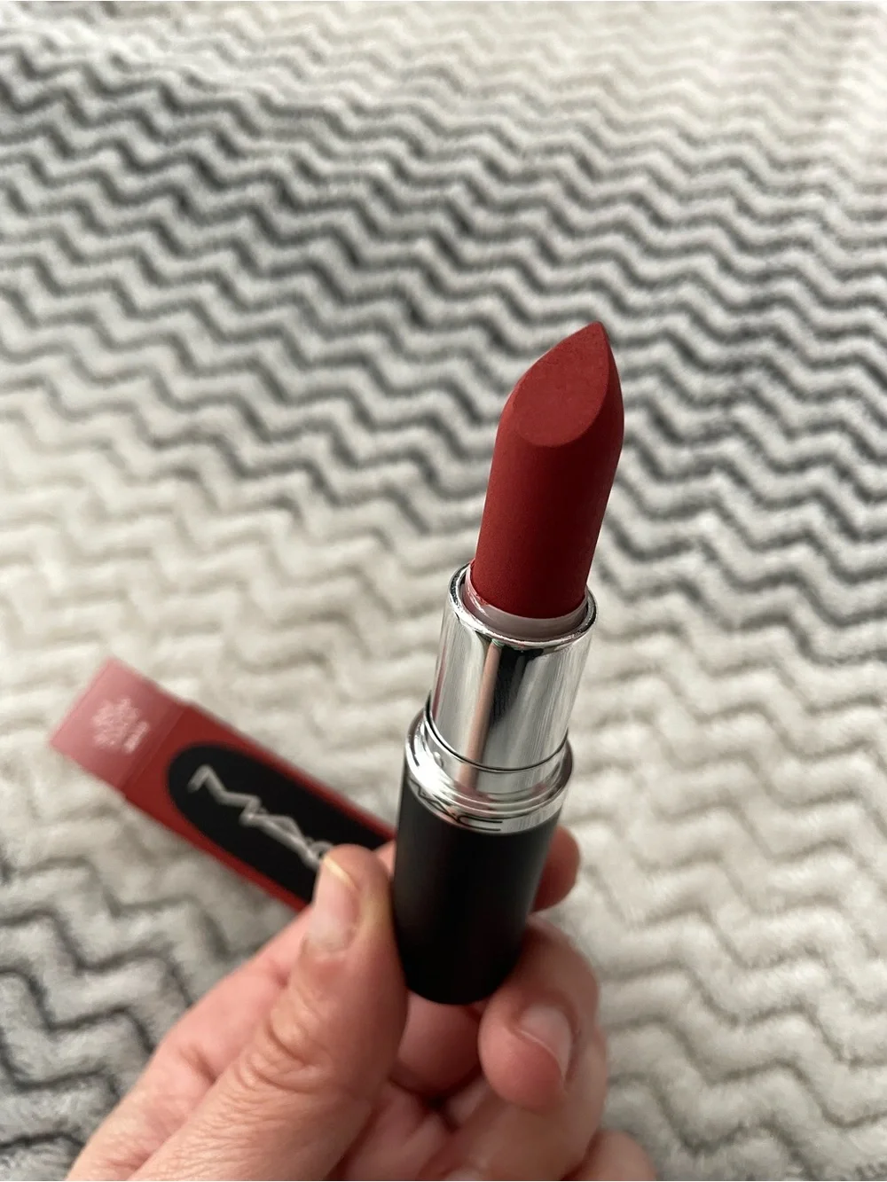 BNIB! MAC Cosmetics MACximal Matte Lipstick in Shade ‘Sugar Dada’ 90s - Picture 8 of 9